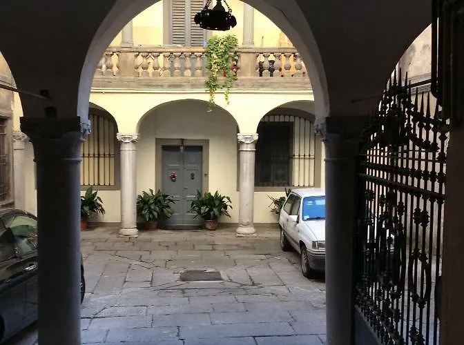 Accademia Deluxe